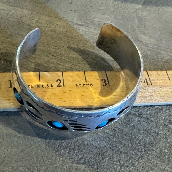 NAT AMER NAVAJO INDIAN PEARLENE SPENCER STERLING SILVER TURQUOISE CUFF BRACELET - Picture 13 of 14